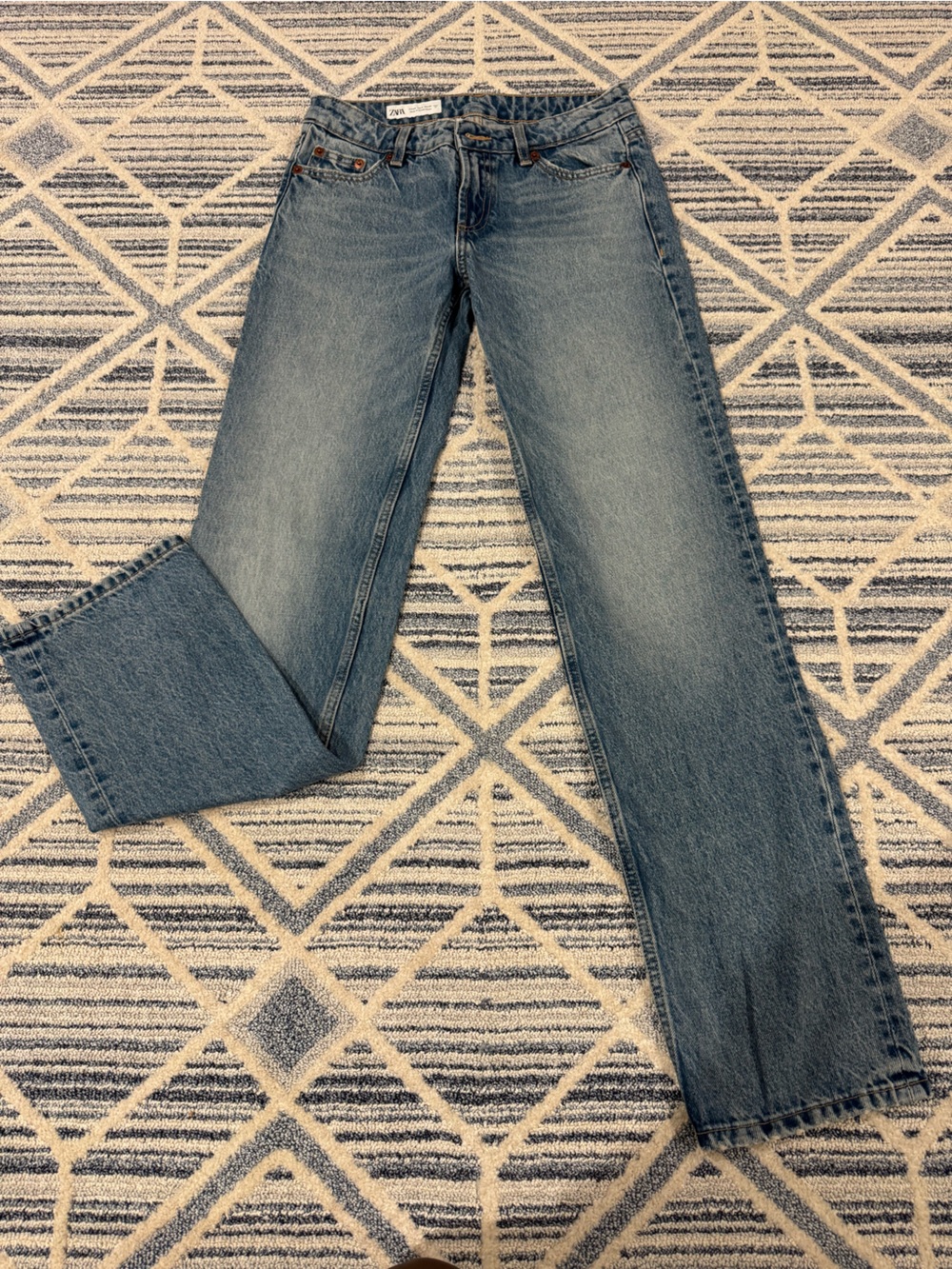 Zara Women's Blue Straight Leg Jeans